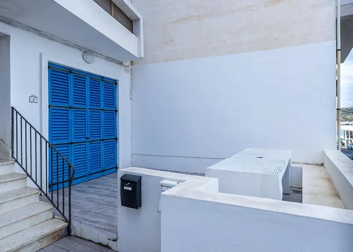 Coastal Charm Vacation B&B