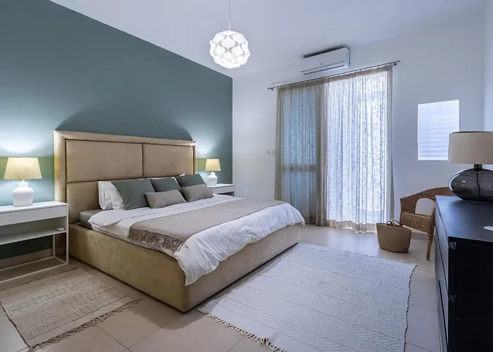 Coastal Charm Vacation B&B