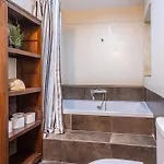 Bed & Breakfast Coastal Charm Vacation
