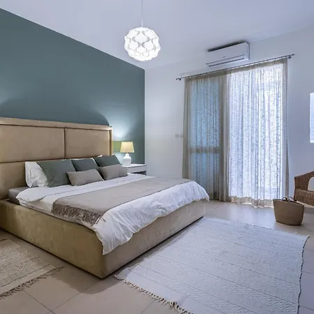 Coastal Charm Vacation Bed & Breakfast