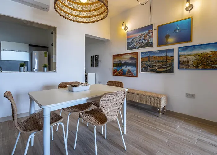 Alojamento de Acomodação e Pequeno-almoço Coastal Charm Vacation 3*